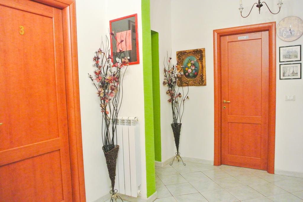 Guest House Hellokitty Roma Dış mekan fotoğraf